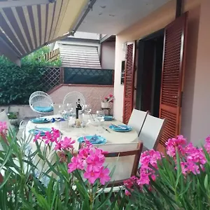 Villa Sole Mare Versilia, Cinquale